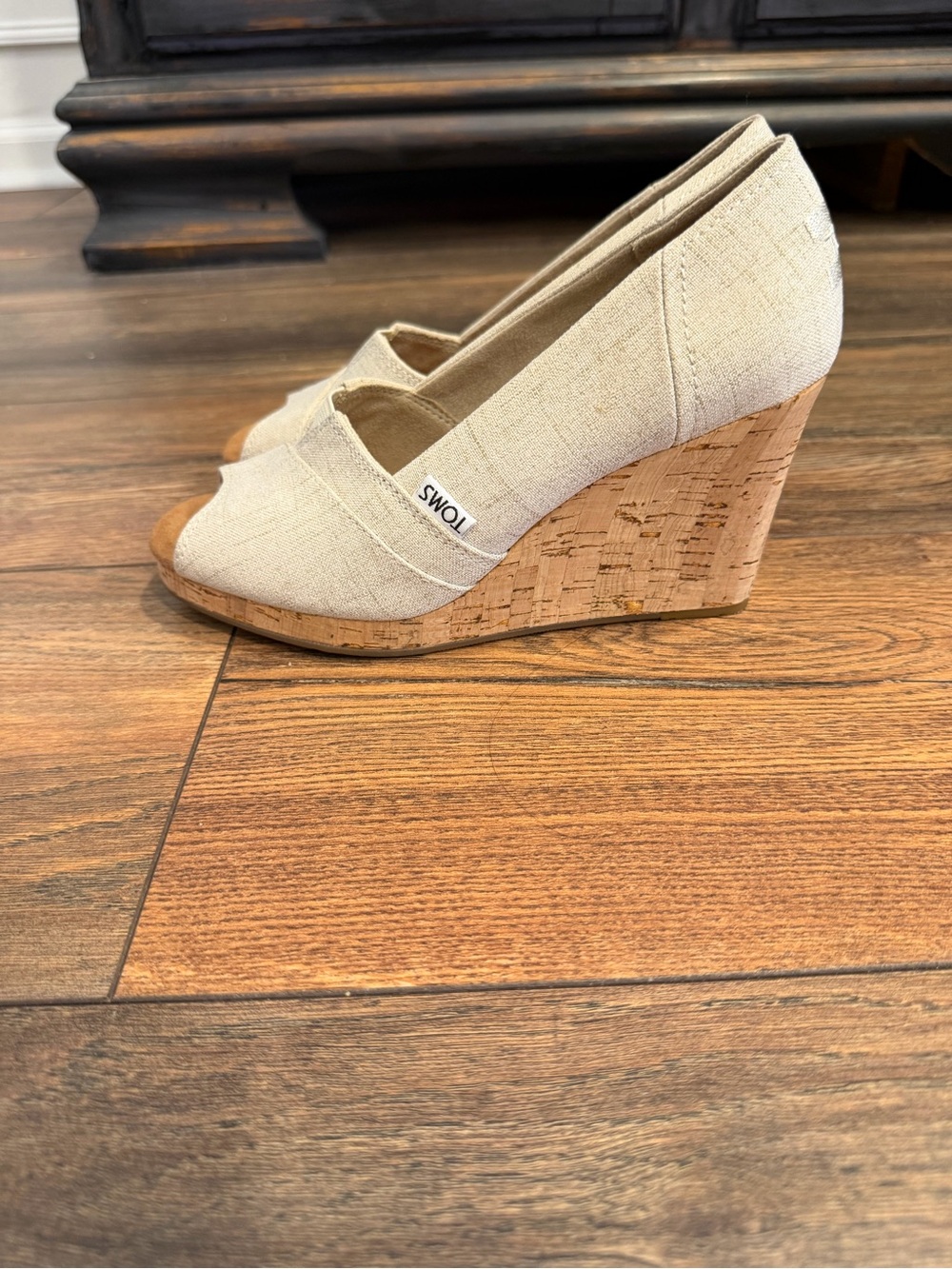 TOMS Natural Linen Cork Wedge Peep Toe Heels Women’s Size 6